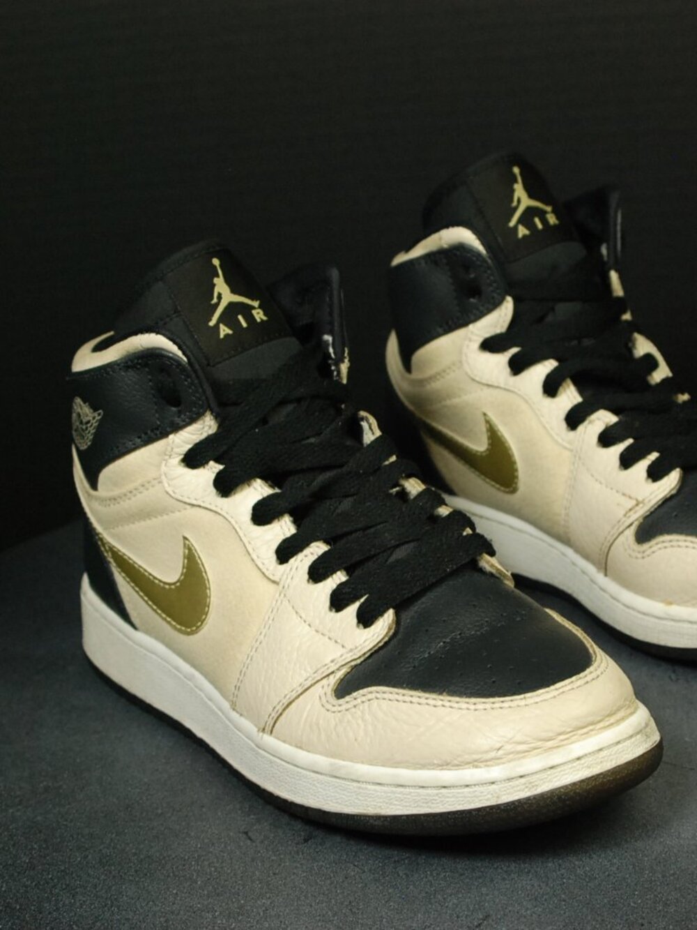 Nike Air Jordan 1 Retro High GG Pearl Sand Metallic Gold 832596-209  wns 8 Yth 6